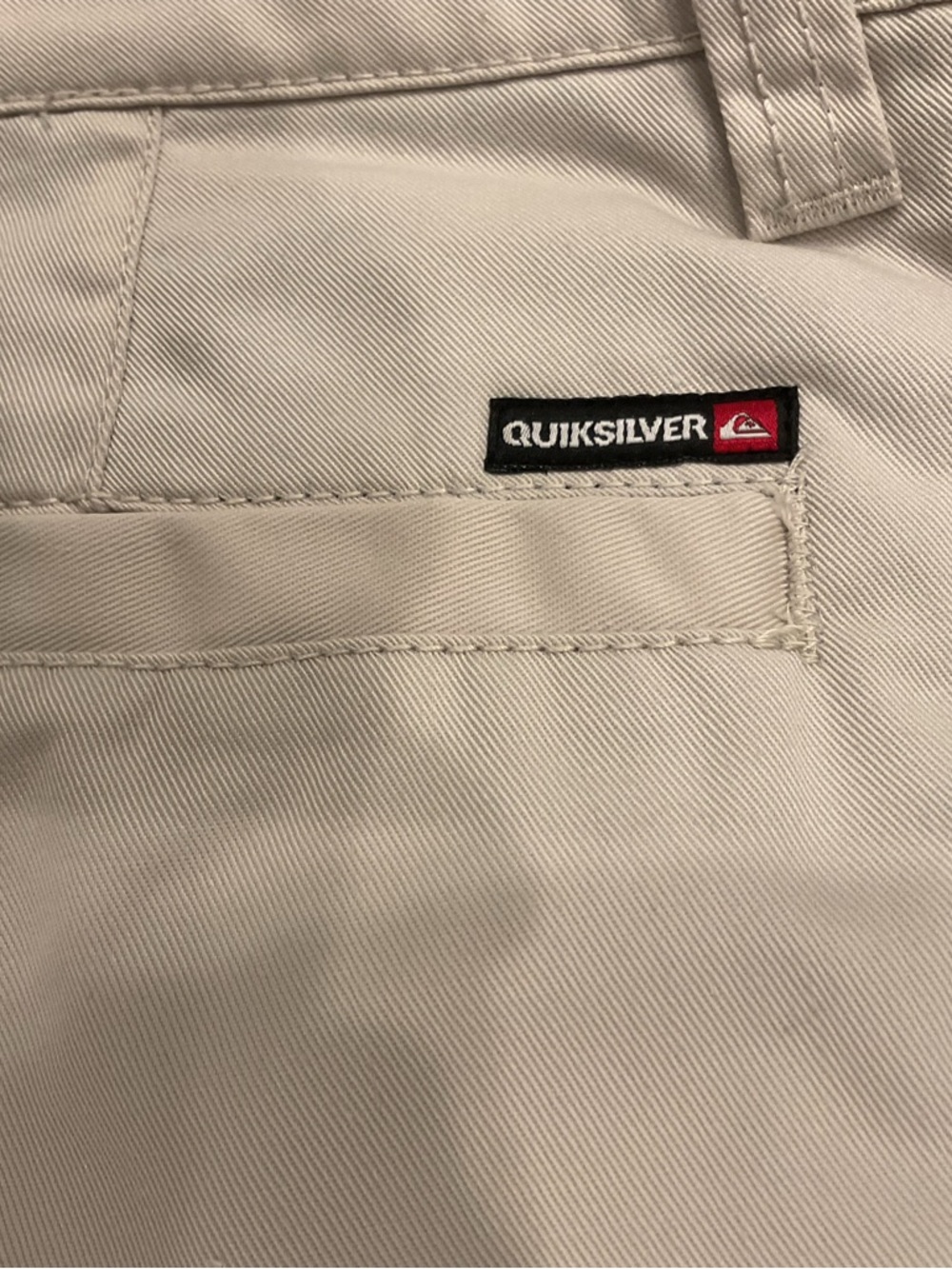 Vintage 2010 Quiksilver Men’s Cream Flat Front Performance Shorts - Picture 10 of 10